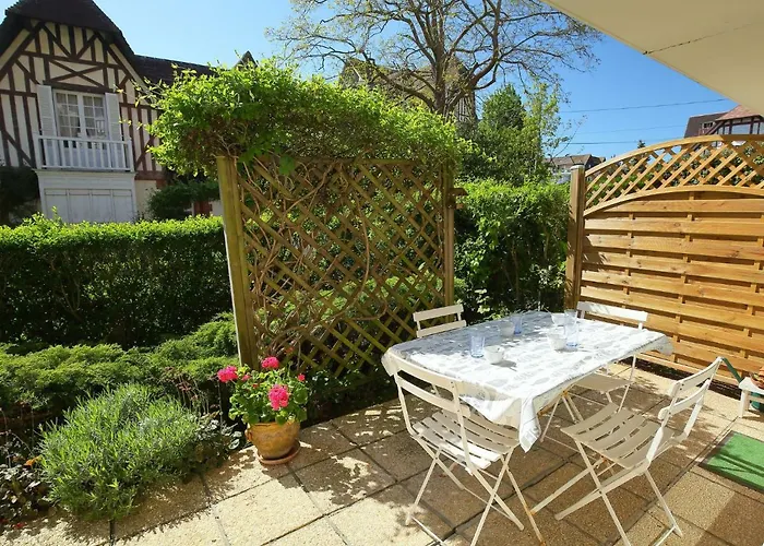 Jardins Du Casino-2 By Interhome